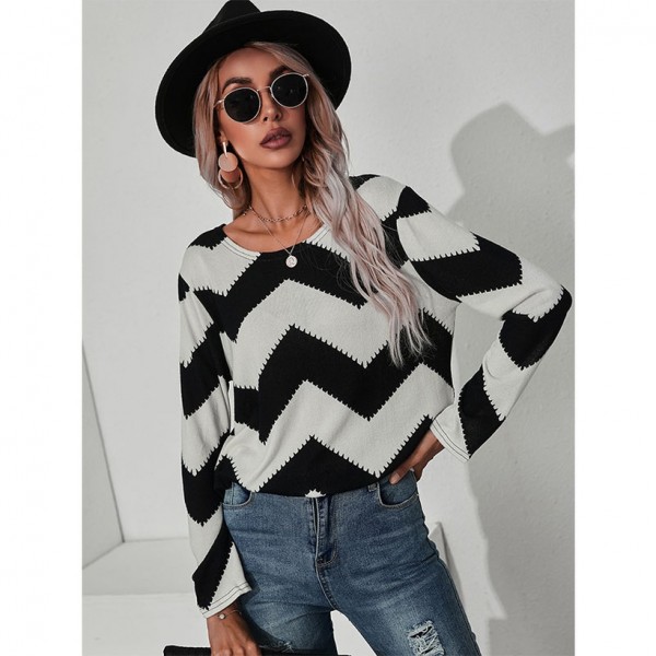 Round Neck Corrugated Black White Longsleeved Top  Nhis413041