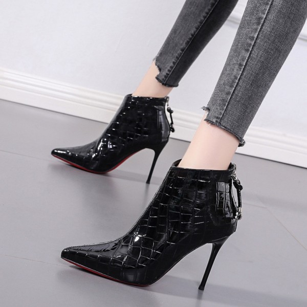 Pointed Toe Stone Pattern Patent Leather Short Boots Nhso410182